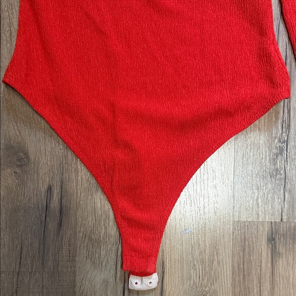 ALIX NYC Vibrant Red Textured Bodysuit - Picture 2 of 6